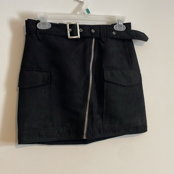 NWT Edgy Cargo Mini Skirt 4 Black Zipper Contemporary Minimalist grunge Divided - Picture 2 of 15
